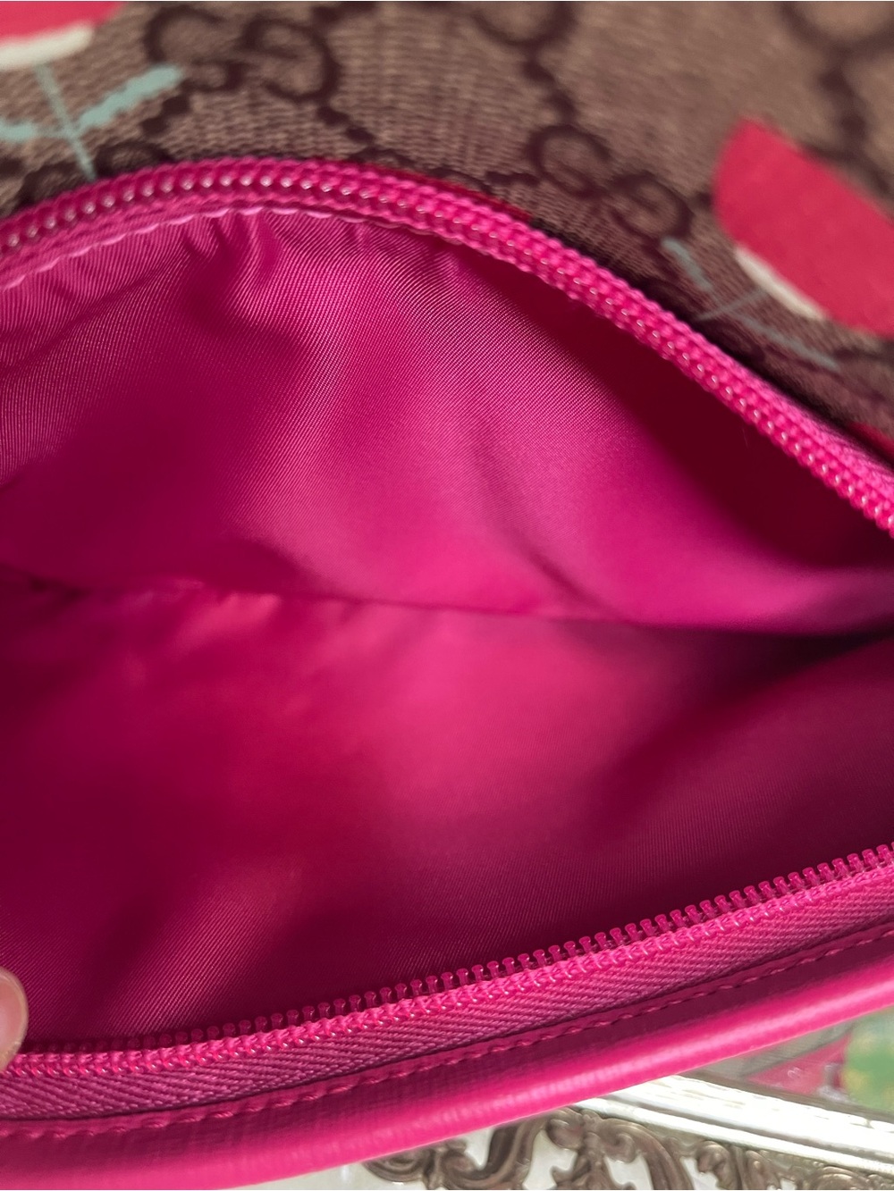 Pristine Gucci x Kim Seung-yeon GG Supreme Tulip Mini Backpack, With Dust Bag - Picture 8 of 16